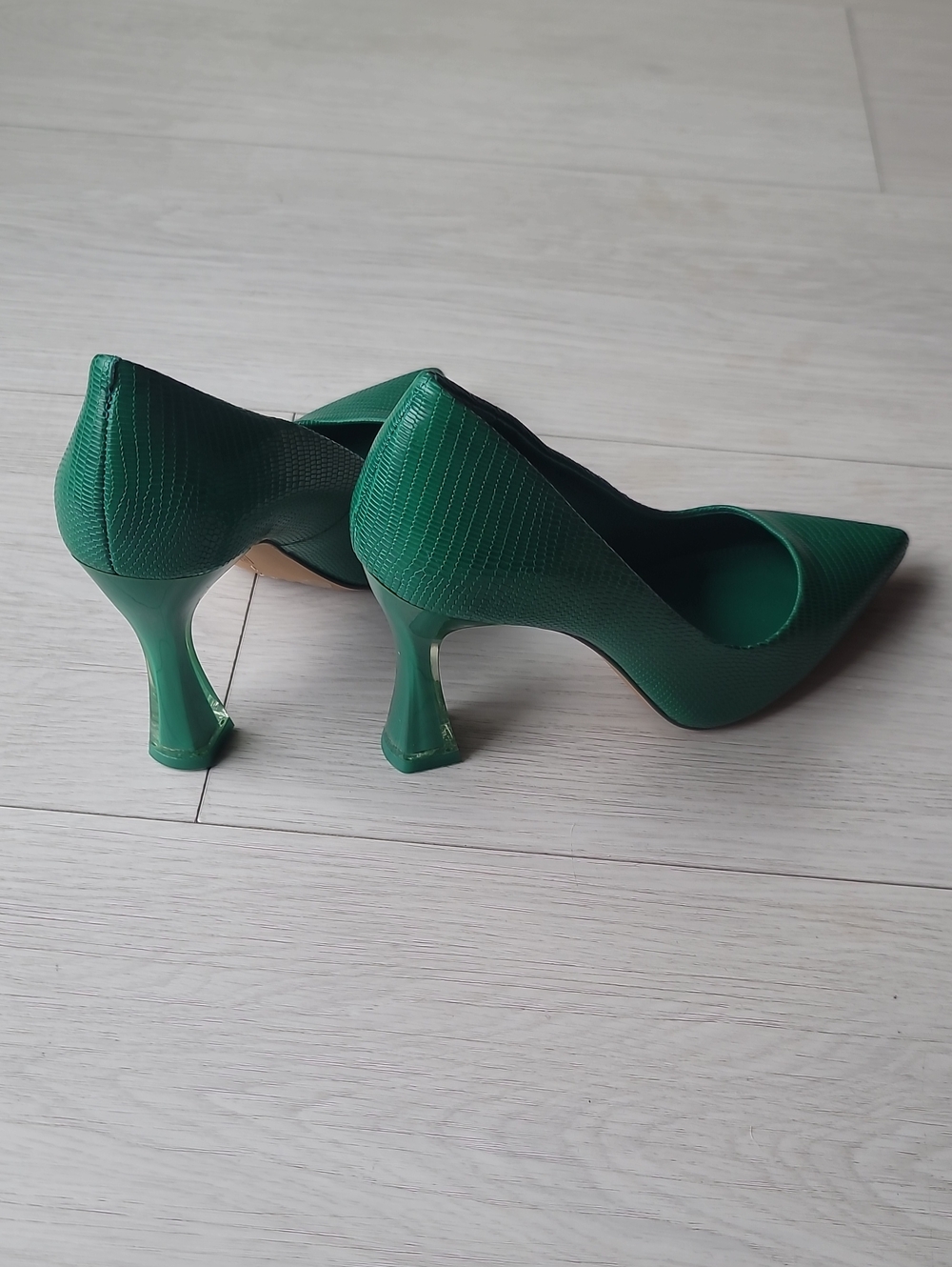Vince Camuto Embossed Snake Pump In Green - Picture 2 of 3